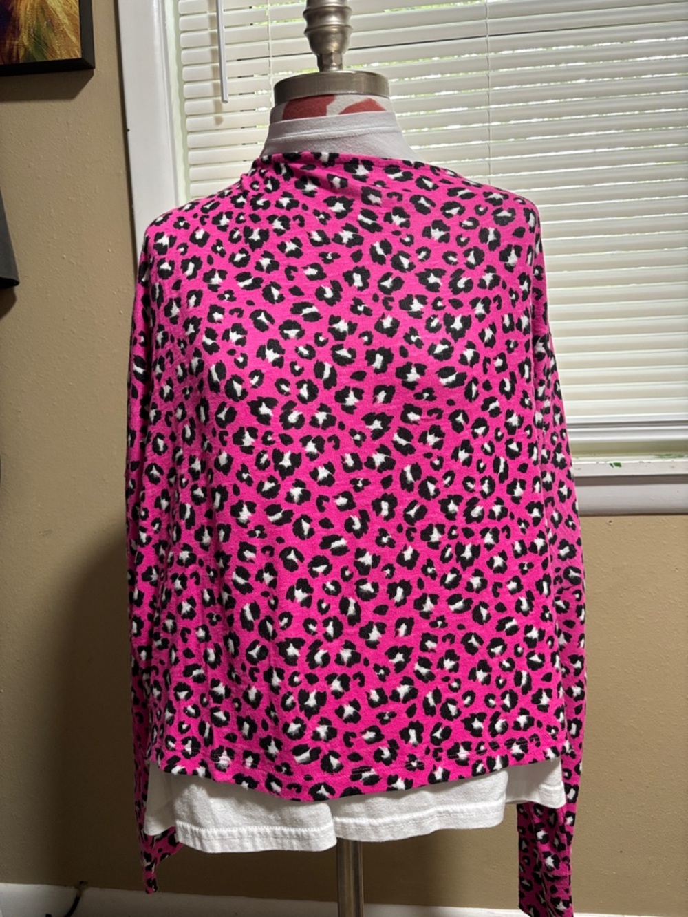 crown & ivy Hot Pink Leopard Print Long Sleeve Top
